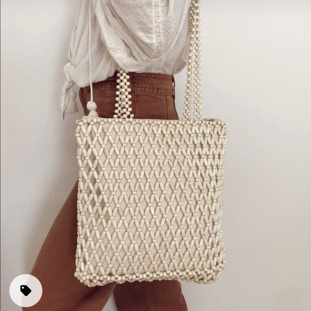 ISO Magnolia beaded tote cream